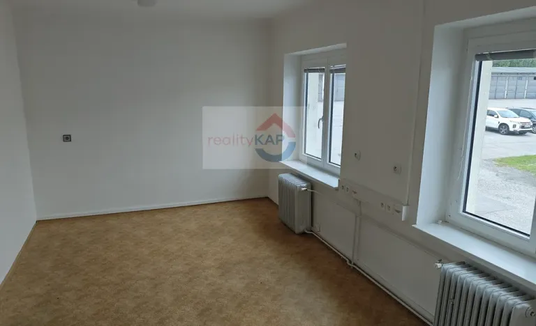 Pronájem kanceláře, Střítež - Kaplice-nádraží