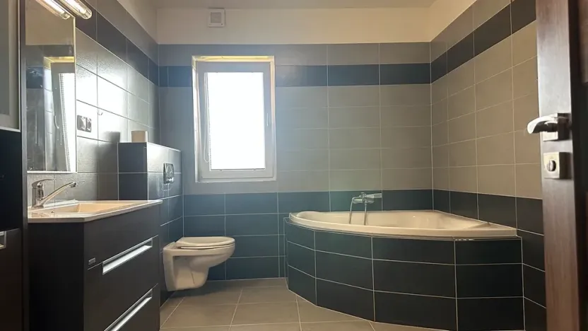 Prodej rodinného domu, Vojkov, 194 m2