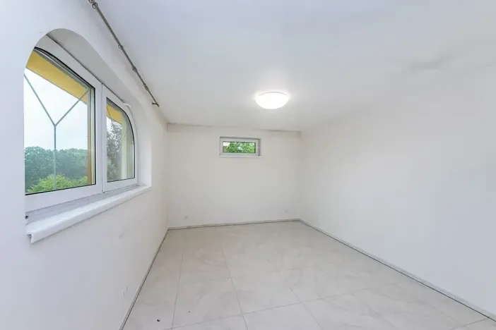 Prodej rodinného domu, Radějovice, 218 m2