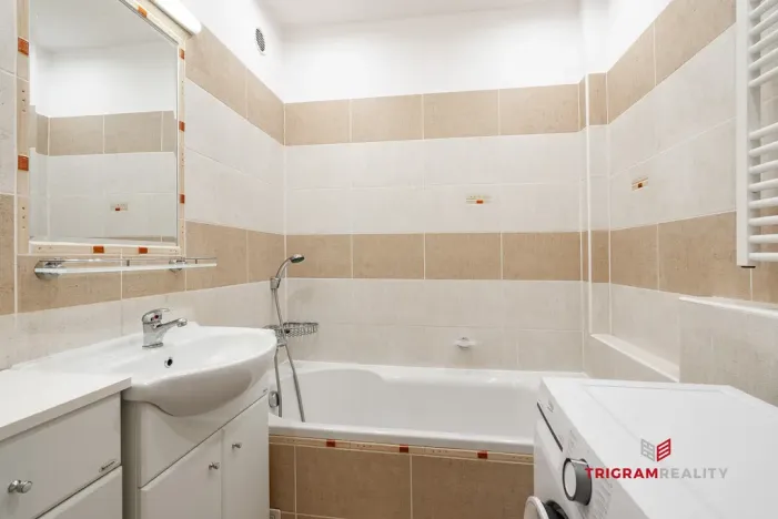 Pronájem bytu 3+1, Trutnov - Dolní Předměstí, Libušinka, 75 m2