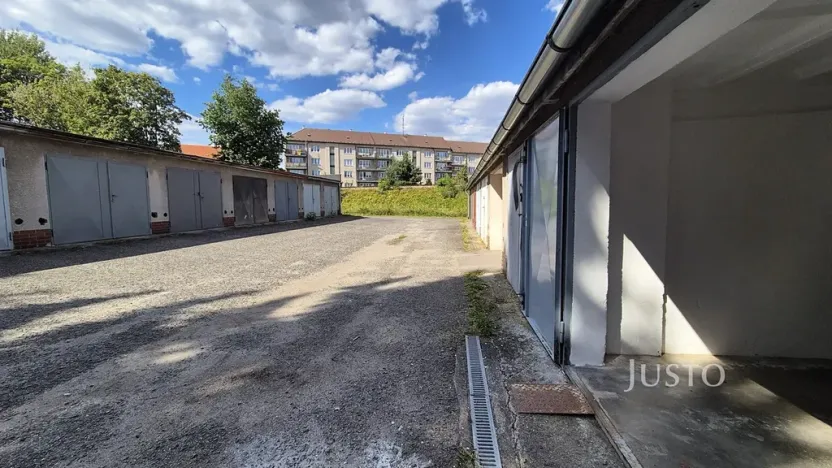 Pronájem garáže, Písek, Lipová alej, 16 m2