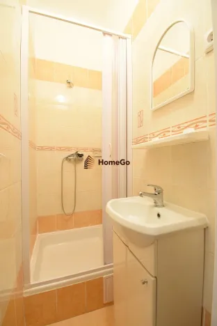 Pronájem bytu 1+kk, Praha - Vršovice, Sevastopolská, 18 m2