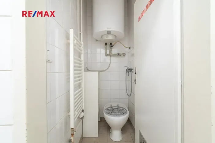 Pronájem obchodního prostoru, Plzeň, 181 m2