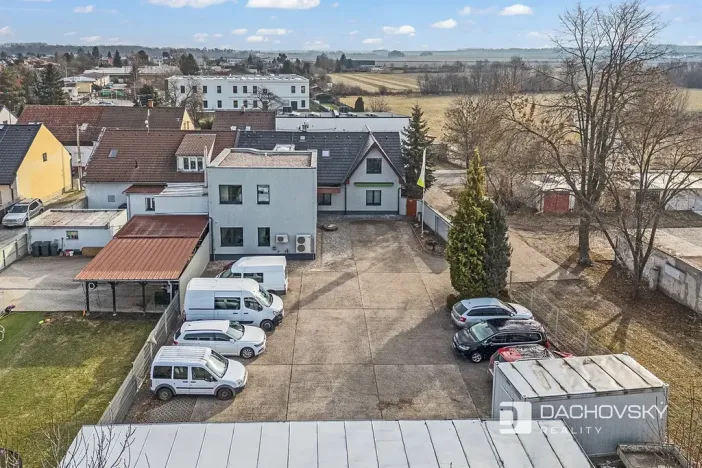 Prodej obchodního prostoru, Pardubice, K Dolíčku, 374 m2