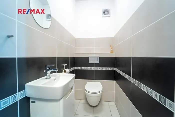 Prodej rodinného domu, Sokoleč, Luční, 167 m2