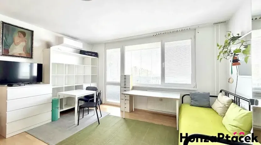 Prodej bytu 1+kk, Praha - Kamýk, Otradovická, 35 m2