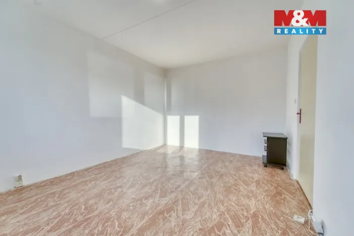 Pronájem bytu 1+1, Plzeň - Skvrňany, Karla Steinera, 36 m2