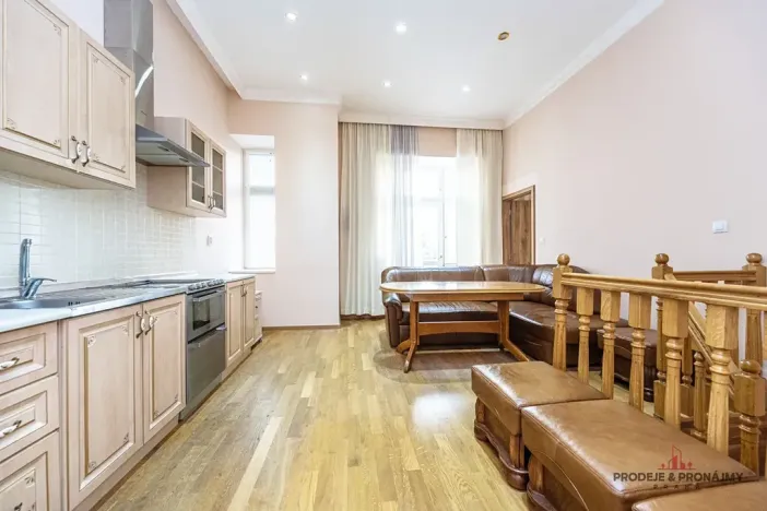 Prodej bytu 2+kk, Praha, Slavíkova, 105 m2