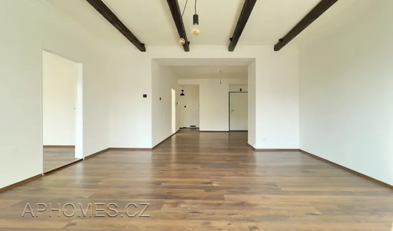 Pronájem bytu 3+1, Praha - Podolí, Jeremenkova, 90 m2