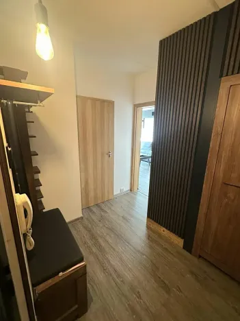 Pronájem bytu 2+1, Praha, Svídnická, 39 m2