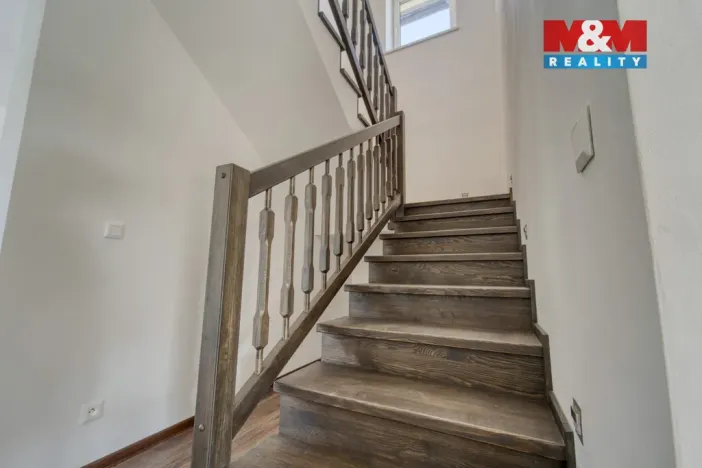 Prodej rodinného domu, Vodochody - Hoštice, Na Kopečku, 168 m2