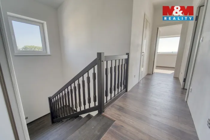 Prodej rodinného domu, Vodochody - Hoštice, Na Kopečku, 168 m2