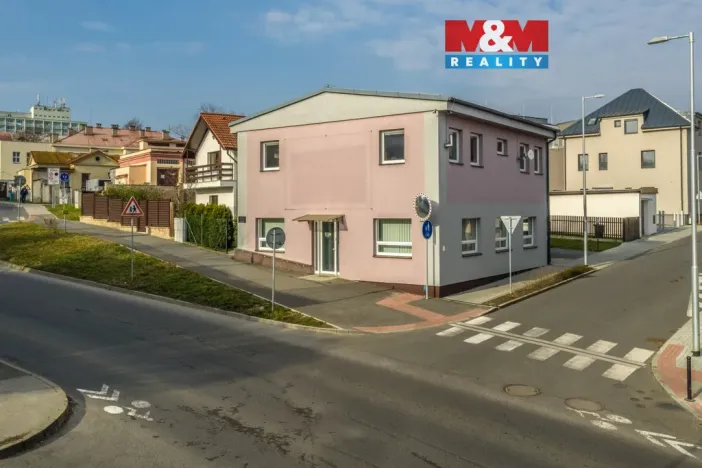 Pronájem kanceláře, Mělník, Nemocniční, 192 m2