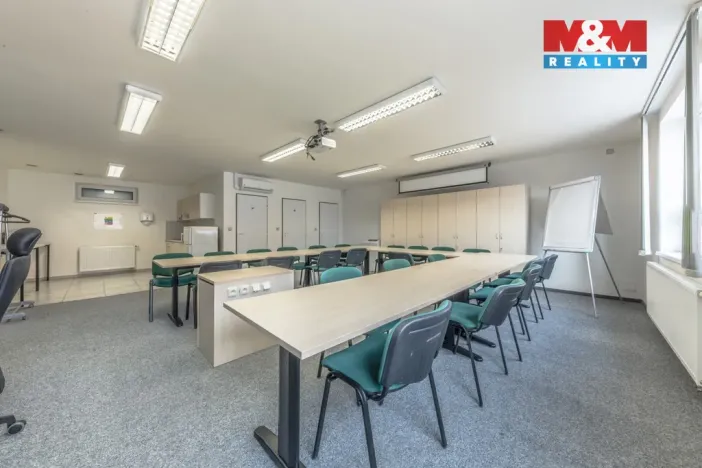 Pronájem kanceláře, Mělník, Nemocniční, 192 m2