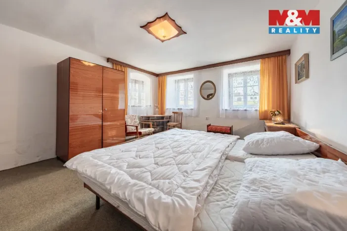 Prodej rodinného domu, Jankov - Holašovice, 250 m2