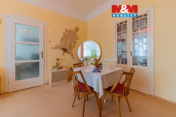 Prodej bytu 4+1, Karlovy Vary - Bohatice, Jáchymovská, 102 m2