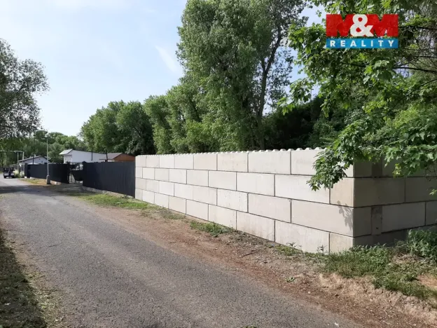 Pronájem komerčního pozemku, Kladno, Oldřichova, 804 m2