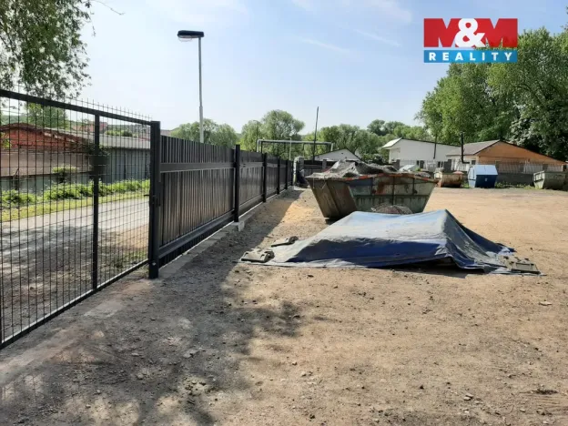 Pronájem komerčního pozemku, Kladno, Oldřichova, 804 m2