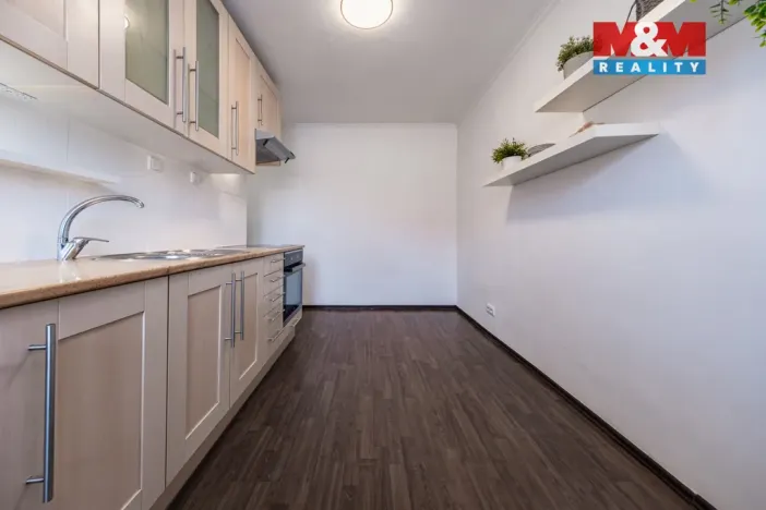 Prodej bytu 2+1, Milovice, Dukelská, 61 m2