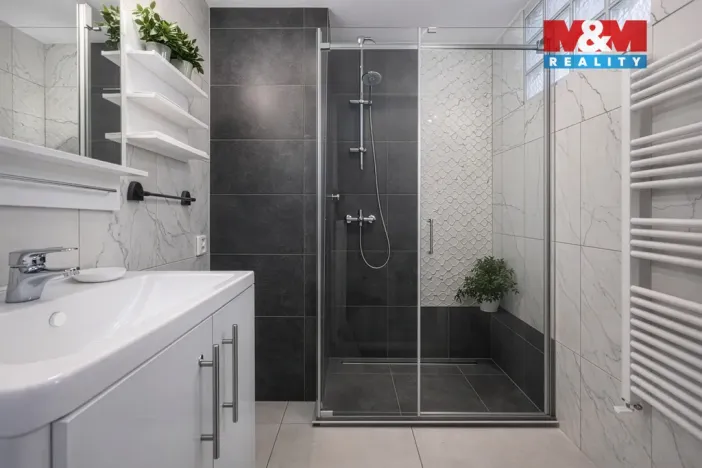 Prodej bytu 2+1, Milovice, Dukelská, 61 m2