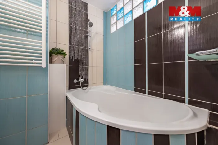 Prodej bytu 2+1, Milovice, Dukelská, 61 m2