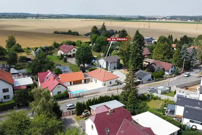 Prodej rodinného domu, Praha - Pitkovice, Žampiónová, 190 m2