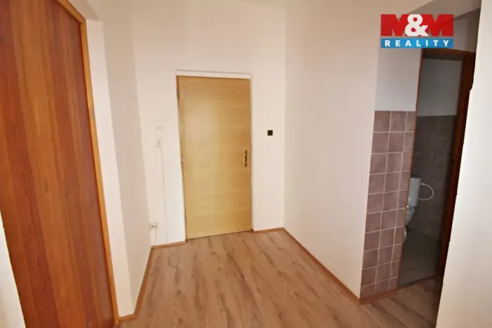 Prodej bytu 3+1, Nový Bor - Arnultovice, Gen. Svobody, 90 m2