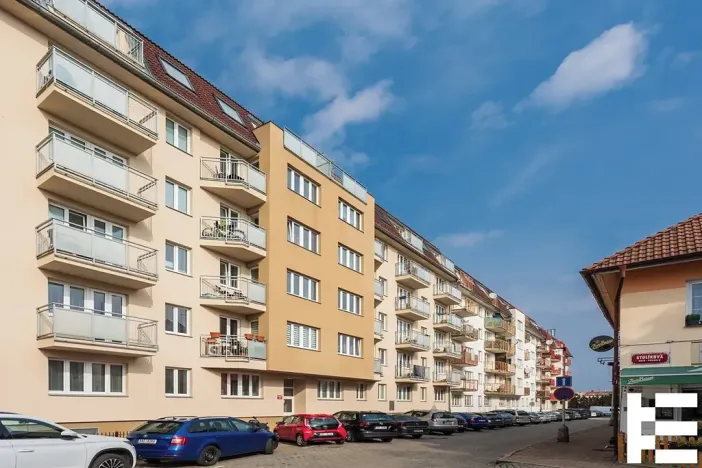 Prodej bytu 2+kk, Praha - Kyje, Pelušková, 41 m2