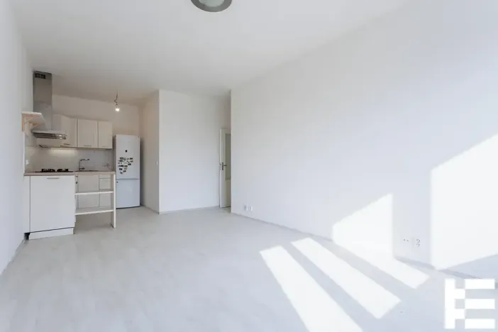 Prodej bytu 2+kk, Praha - Kyje, Pelušková, 41 m2