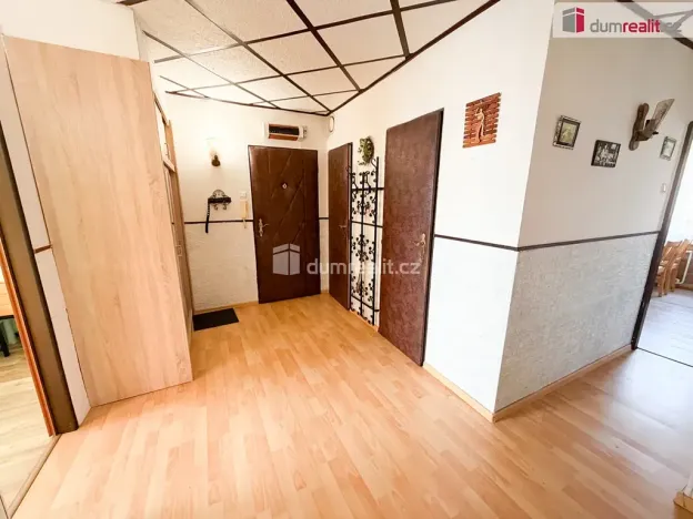 Prodej bytu 3+1, Chotětov, Palackého, 80 m2