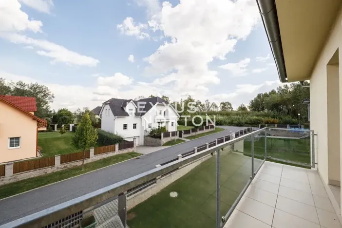 Pronájem rodinného domu, Průhonice, Pod Valem II., 325 m2