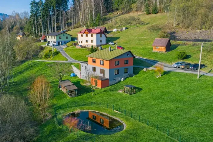 Prodej rodinného domu, Plavy, 336 m2