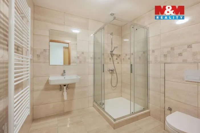 Prodej rodinného domu, Praha - Libuš, V Hrobech, 279 m2