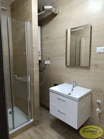 Pronájem bytu 2+kk, Hulín, nám. Míru, 49 m2