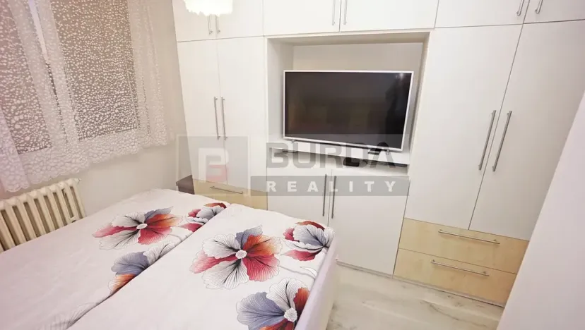 Prodej bytu 3+1, Neratovice, 72 m2