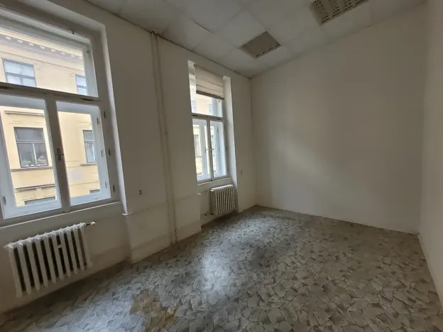 Pronájem kanceláře, Brno, Josefská, 57 m2