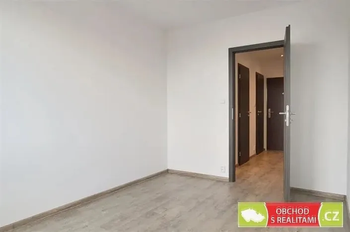 Pronájem bytu 2+kk, Praha, Pujmanové, 40 m2