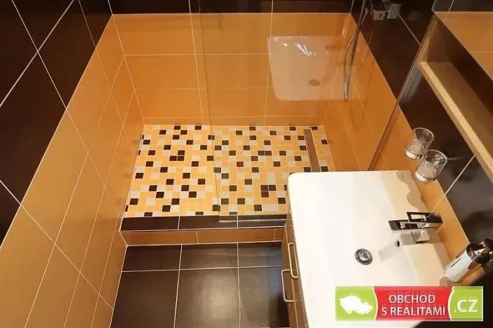 Pronájem bytu 2+kk, Praha, Pujmanové, 40 m2