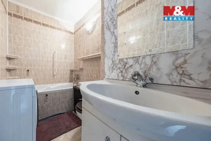 Prodej bytu 2+1, Děčín - Děčín VI-Letná, Krásnostudenecká, 51 m2