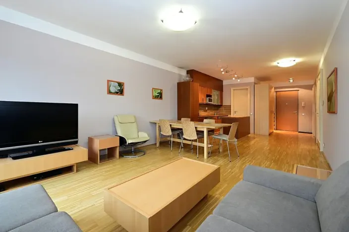 Pronájem bytu 2+kk, Praha - Karlín, Rohanské nábřeží, 77 m2