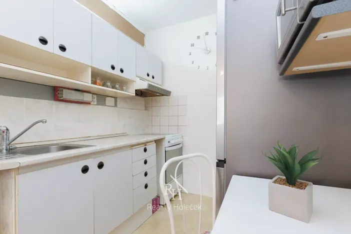 Prodej bytu 2+kk, Praha - Řepy, Galandova, 45 m2