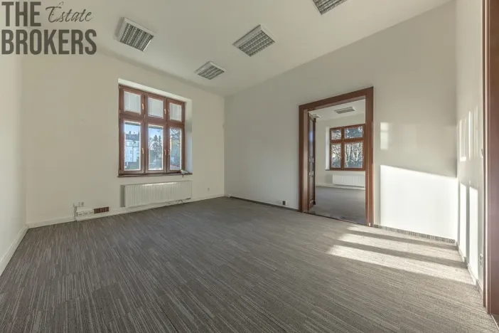 Pronájem kanceláře, Liberec - Liberec I-Staré Město, Vítězná, 230 m2
