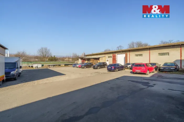 Prodej obchodního prostoru, Teplice, Libušina, 760 m2