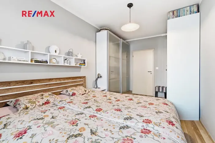 Prodej bytu 2+kk, Praha - Hostavice, U Hostavického potoka, 50 m2