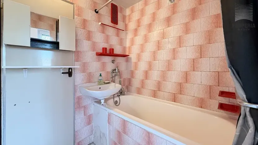 Prodej bytu 3+1, Brno, Řezáčova, 75 m2