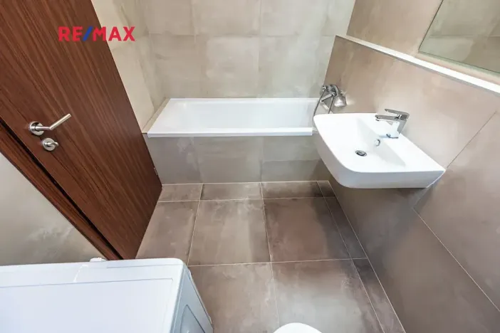 Pronájem bytu 2+kk, Praha - Modřany, Mezi vodami, 56 m2