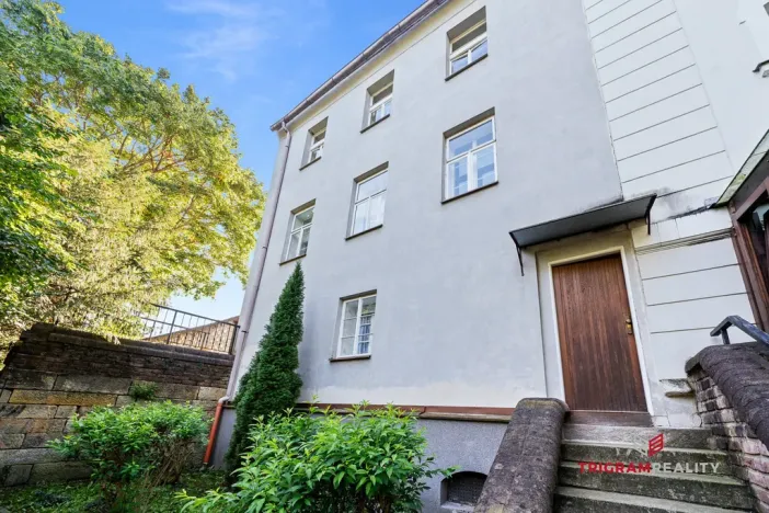 Pronájem bytu 1+kk, Hradec Králové, Dlouhá, 25 m2