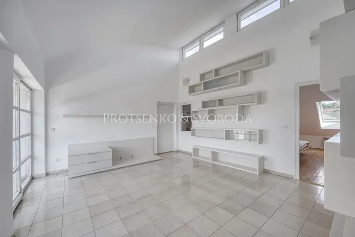 Prodej ubytování, Křižanov, Benešovo náměstí, 530 m2