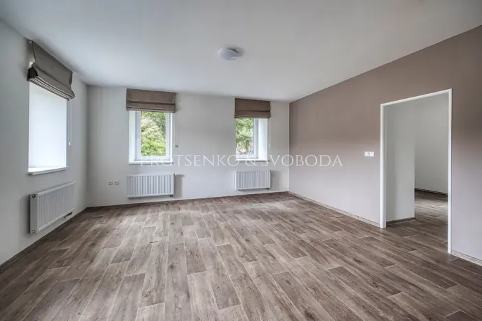 Prodej apartmánu, Prosečné, 349 m2