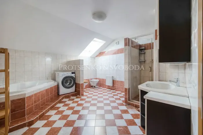 Prodej rodinného domu, Přerov nad Labem, 283 m2